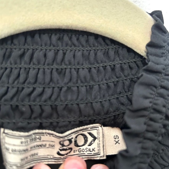 Go Silk Sheer Sleeve Galaxy Print Smocked Mock Neck Top Size XS 100% Silk - Picture 3 of 12